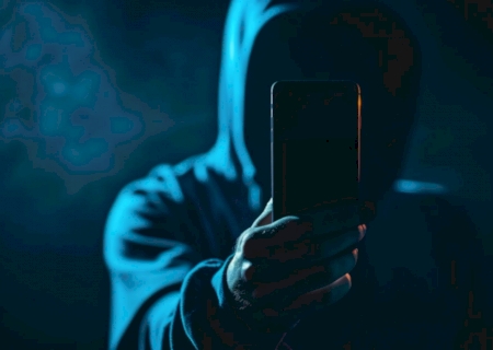 DEODÁPOLIS: Mulher cai em golpe e sofre ameaças por whatsapp