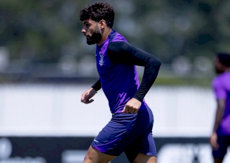 Yuri Alberto trata trauma no tornozelo, e Corinthians abre treinos para decisão pela Libertadores