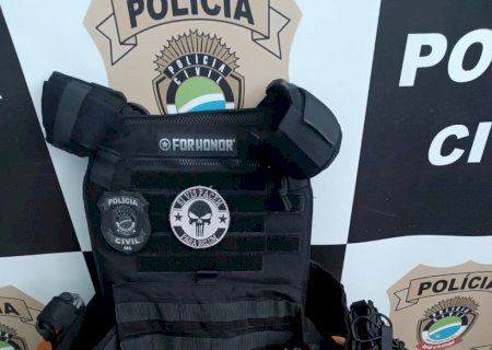 Polícia Civil de Anaurilândia, apreende armas de fogo e prende suspeito após investigação sobre lesão corporal grave