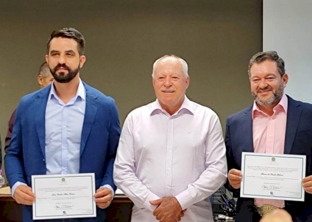 DEODÁPOLIS: Jean nomeia ex-prefeito Valdir em novo cargo com super salário