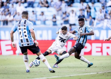 Santos perde do Grêmio pelo Brasileiro e chega ao quarto jogo sem vencer