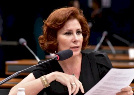 Deputada Carla Zambelli é localizada e detida na Itália