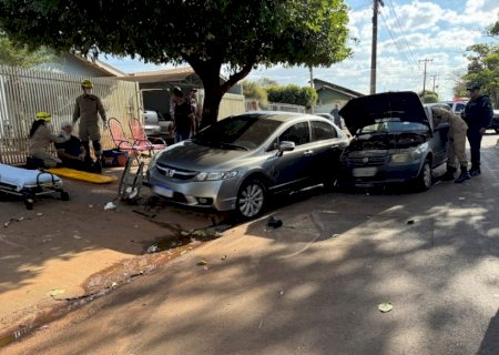 IVINHEMA: Colisão entre veículos é registrada no Bairro Piravevê