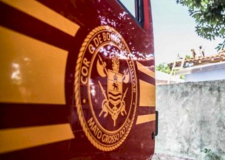 Mulher é presa após atear fogo na casa do companheiro em Costa Rica