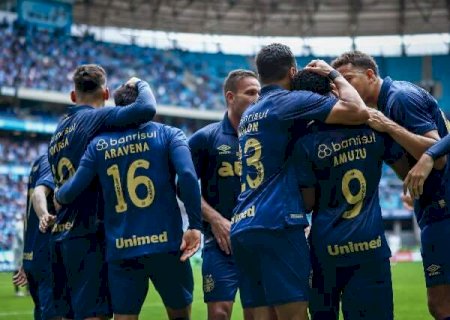 Grêmio vence o Vitória na Arena e sobe na tabela do Brasileiro