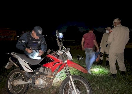 NOVA ANDRADINA: Motociclista em visível estado de embriaguez sofre queda
