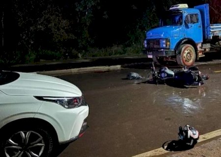 Pastor morre após colidir moto contra 2 veículos em MS