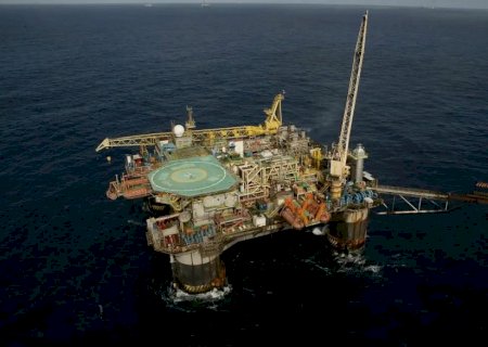 Produção de petróleo e gás no Brasil bate recorde histórico em 2025