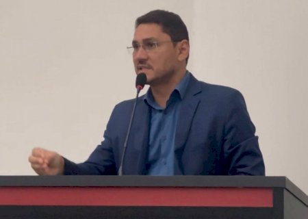ANGÉLICA: Primeira sessão da Câmara conta com presença do Prefeito e garante avanço na habitação
