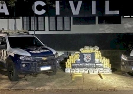 Ação conjunta apreende picape carregada com maconha em Itaquiraí
