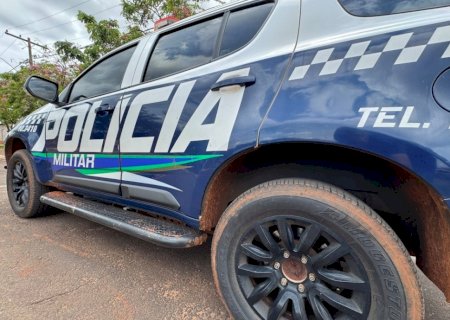 IVINHEMA: Homem em surto causa destruição em casa, ameaça mãe e desacata PM no Bairro Itapoã