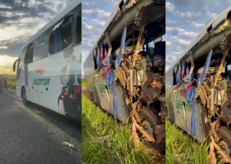 Polícia prende motorista de carreta por homicídio após acidente com ônibus na BR-267