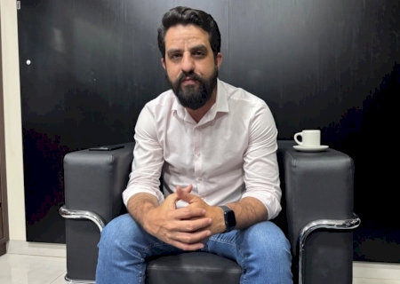 DEODÁPOLIS: Prefeito Jean Gomes autoriza início de nova etapa de pavimentação