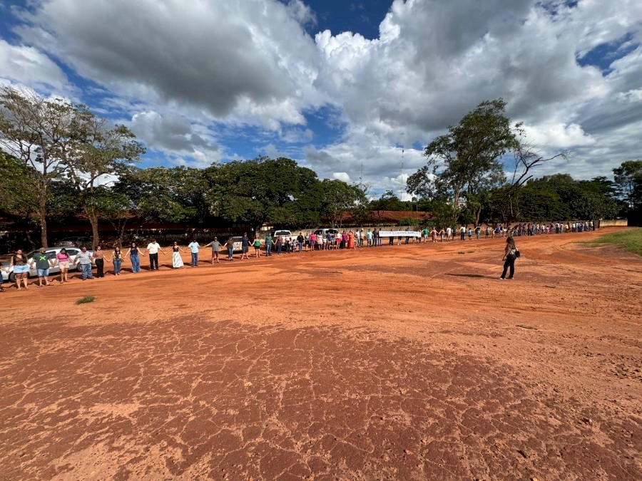 IVINHEMA: Comunidade realiza manifestação e cobra reforma do Colégio Agrícola na Vila Cristina: “Não pode fechar'