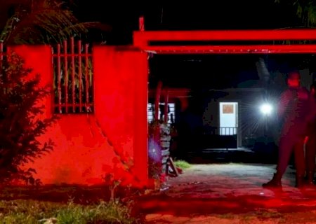 Colisão entre carro e scooter elétrica deixa jovem ferida em Nova Andradina