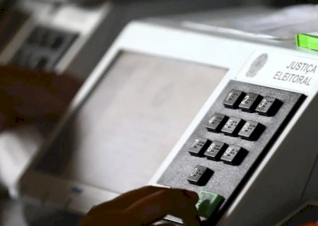 Onze governadores renunciam para disputar eleições de outubro