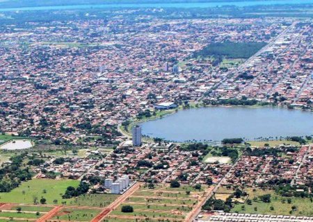 Atirador entra em bar, chama homem pelo nome e tenta matá-lo em Três Lagoas