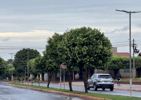 Ivinhema segue em alerta para chuvas intensas após temporal com granizo e alagamentos