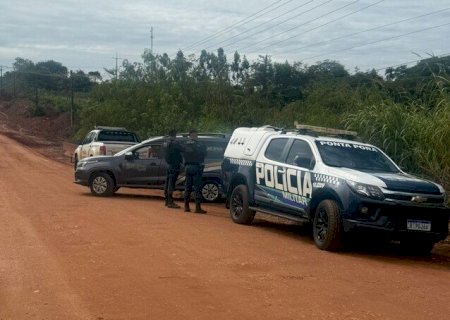 Mulher é assassinada e corpo jogado na margem de rio na fronteira