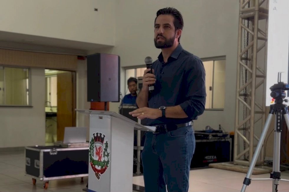 DEODÁPOLIS: Prefeito Jean lança Programa de Ensino Bilíngue inédito no MS e amplia ensino de inglês na Rede Municipal de Educação