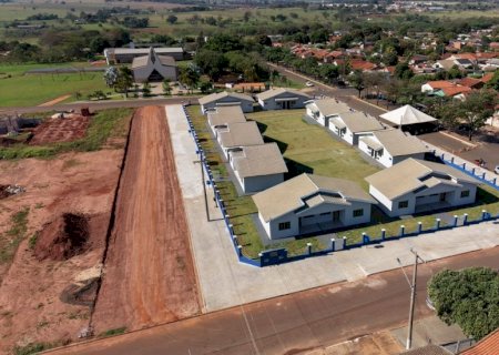 IVINHEMA: Com apoio do Governo do Estado, Município inaugura Vila do Idoso