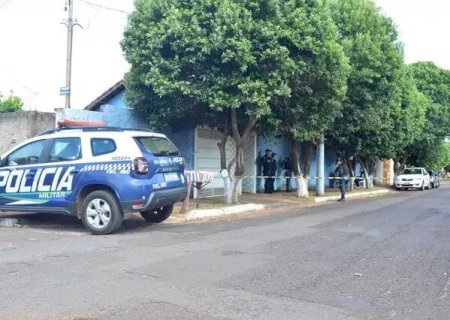 Homem mata companheira a facadas e tira própria vida em MS