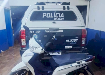 VICENTINA: Adolescente de 15 anos é apreendido após empinar moto e fugir da PM