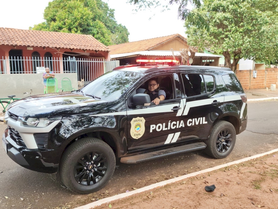 DEODÁPOLIS: João realiza sonho de conhecer viatura da Polícia Civil