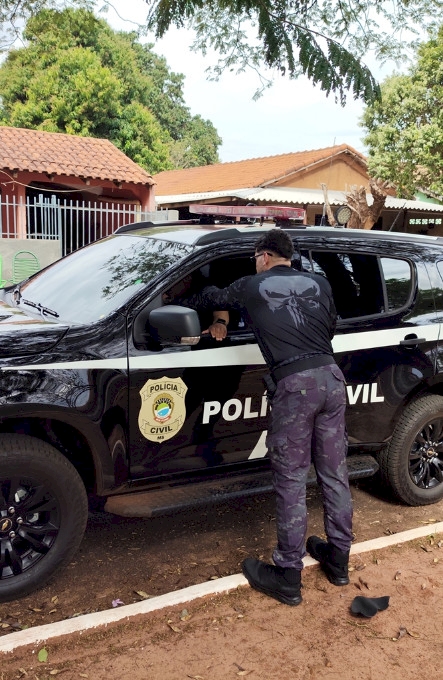 DEODÁPOLIS: João realiza sonho de conhecer viatura da Polícia Civil