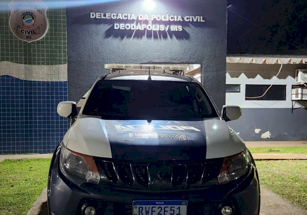 DEODÁPOLIS: Jovem é preso por ameaçar, agredir comerciante e quebrar carro