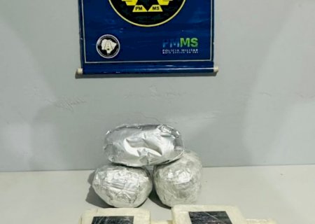 Quase 10 quilos de cocaína são apreendidos em fundo falso de veículo