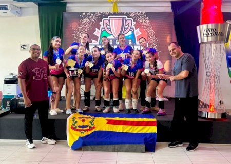 Ivinhema conquista título invicto no vôlei feminino dos JOJUMS