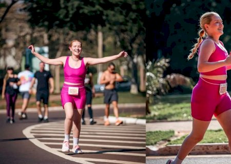 Após enfrentar doença autoimune que causa fraqueza muscular, jovem corre 2 km para celebrar aniversário