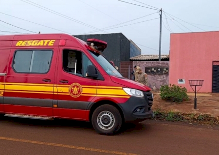 Homem é encontrado morto sentado em cadeira na varanda de casa