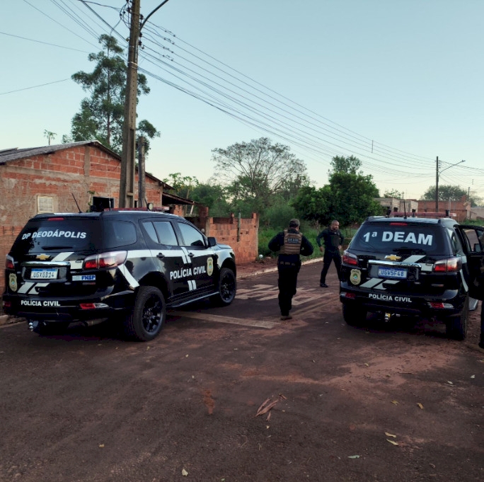 DEODÁPOLIS: Polícia Civil cumpre dois mandados de prisão preventiva no âmbito da operação 'mulher segura'