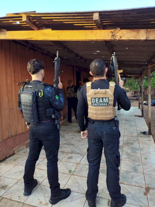 DEODÁPOLIS: Polícia Civil cumpre dois mandados de prisão preventiva no âmbito da operação 'mulher segura'