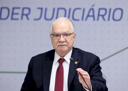 Edson Fachin quebra o silêncio após relatório da PF sobre Moraes