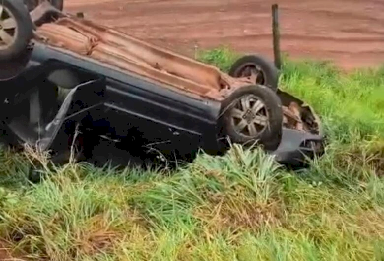 DEODÁPOLIS: Homem é encontrado morto horas após carro capotar em estrada