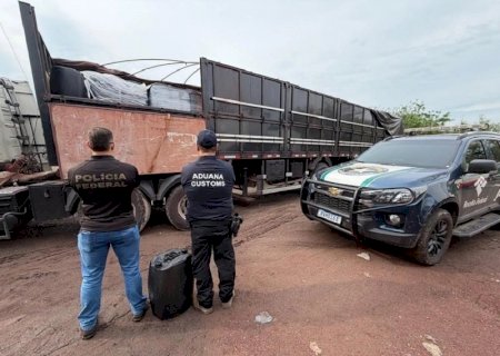 PF e Receita apreendem 17 mil litros de produto químico que seriam enviados ilegalmente à Bolívia