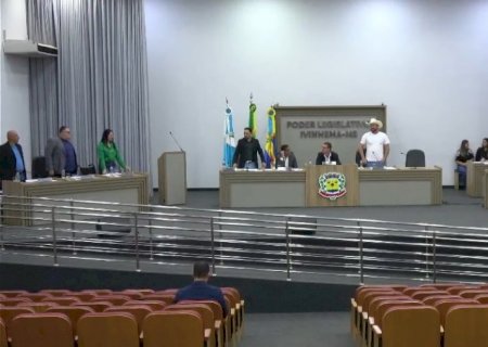 IVINHEMA: Prefeito Juliano Ferro sofre primeira derrota na Câmara com veto derrubado por 9 a 1