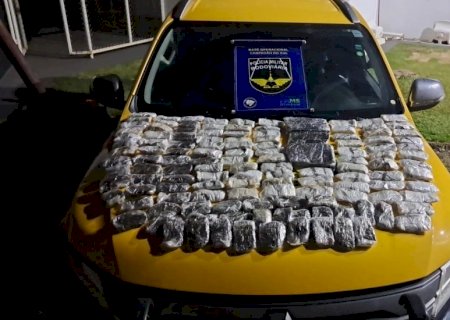 PMR prende mulher com R$ 1,1 milhão em haxixe na MS-306